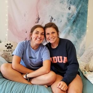 Meet your Posher, Andrea